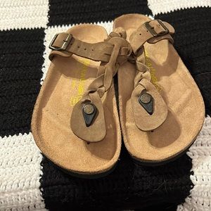 Tan beaded footbed sandal size 39